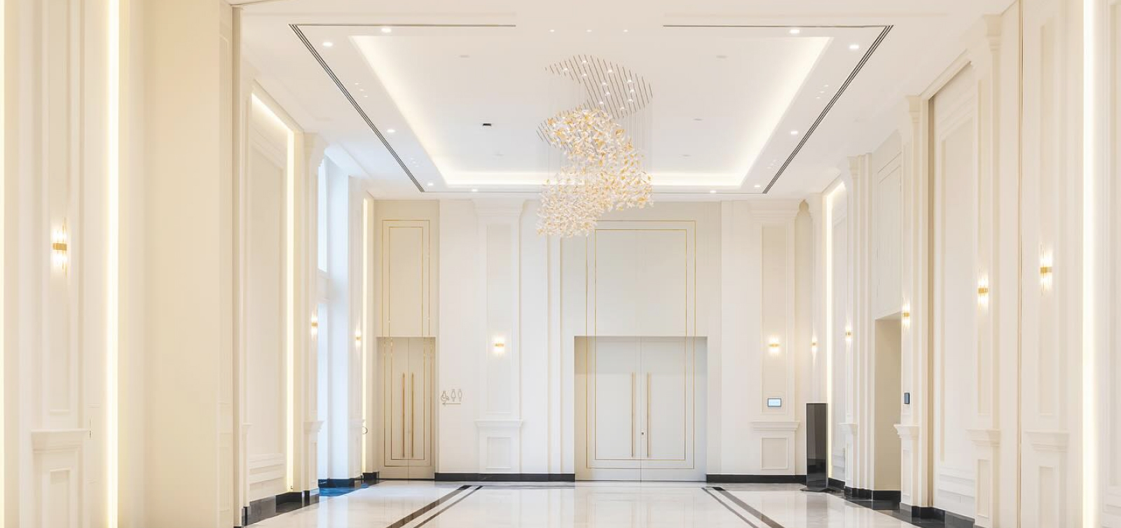 VENUE AT A GLANCE - Slide 4