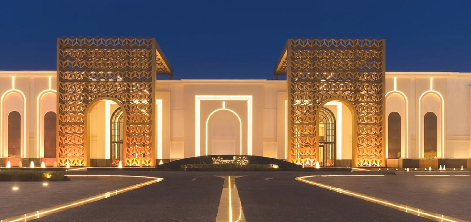 VENUE AT A GLANCE - Slide 5